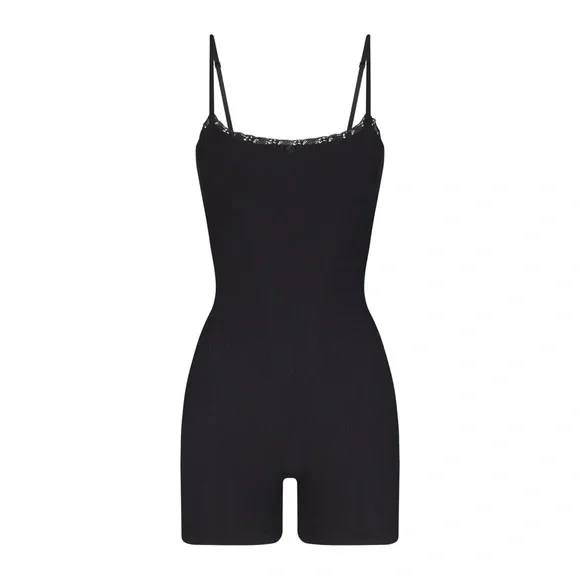 SKIMS Soft Lounge Lace Scoop Onesie | Onyx - Picture 4 of 11